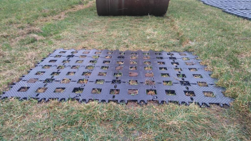 Perfo Runway Install (2016/17)